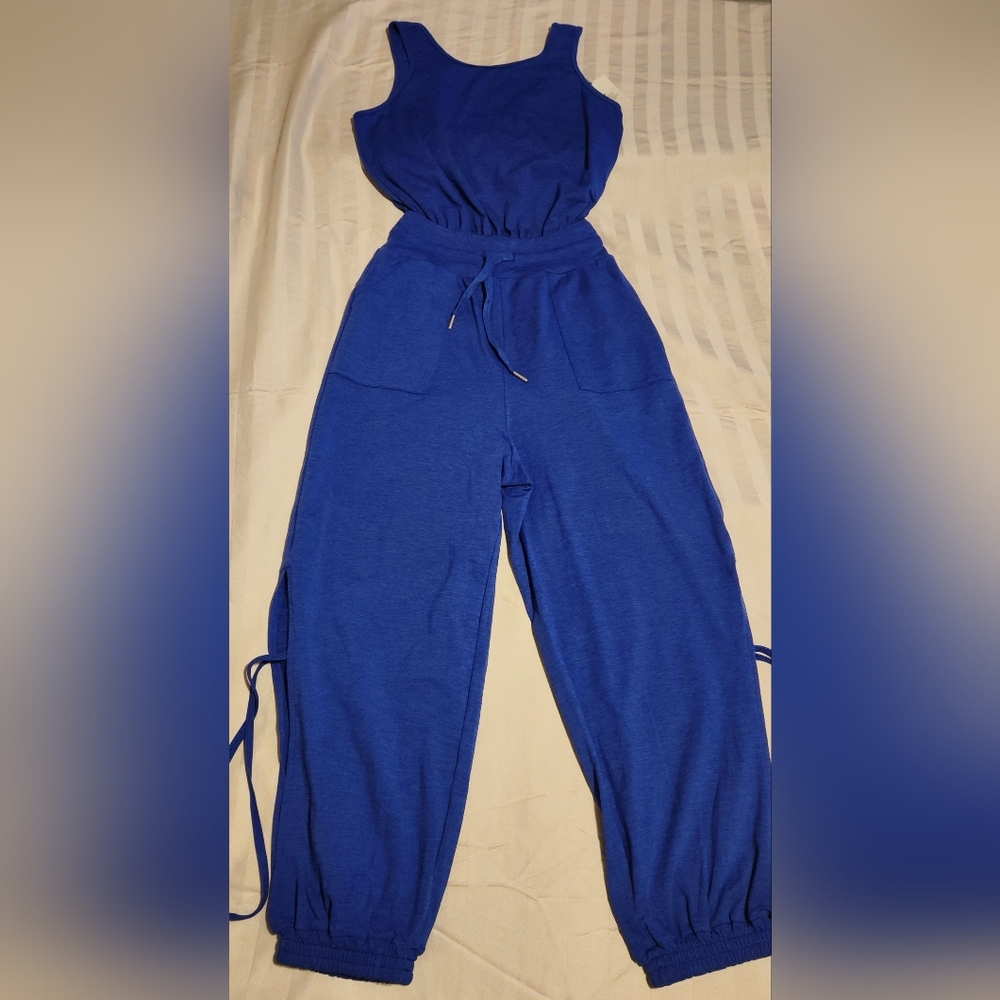 HALARA Vibrant Blue Sleeveless Yoga Jumpsuit with Pockets